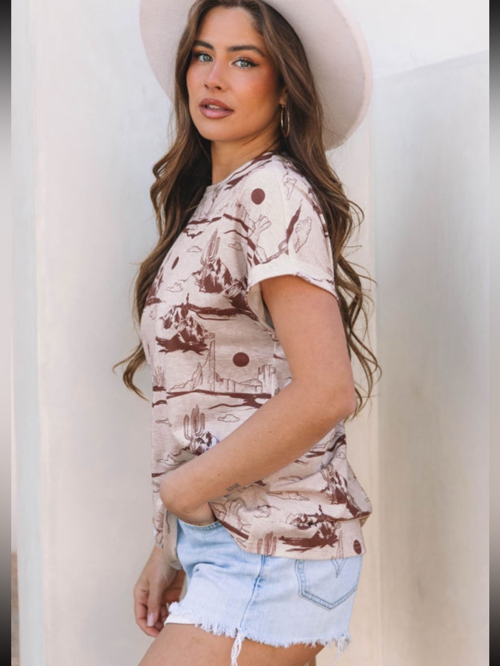 1239. Desert Western Graphic Short Sleeve Knit Top - Picture 4 of 4